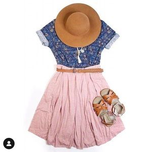 Pale Pink Madison skirt with pockets